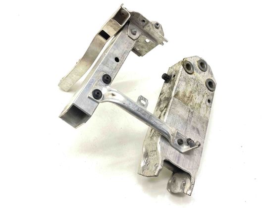 BMW 5 Series F10/F11 (2009-2017) Отбойник левый 7158873,715887306,7186513,718651309 30431263