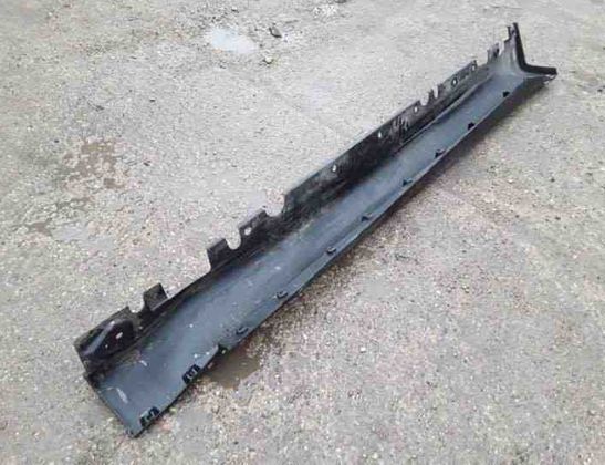 BMW X6 E71/E72 (2008-2012) Kreisās puses dekoratīvā plastmasas sliekšņu uzlika 51777176233,10503410 25477965