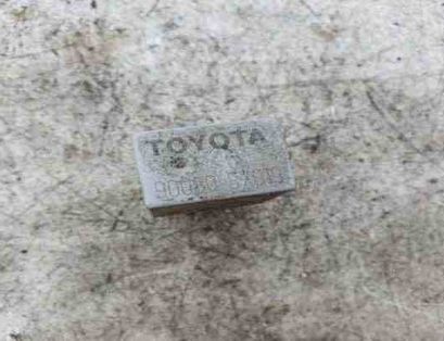 TOYOTA Corolla Verso 1 generation (2001-2009) Relays 9008087019,0332011001 25496222