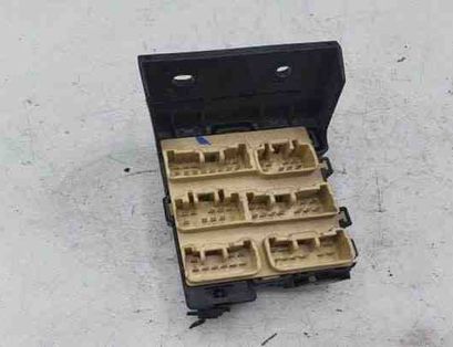 TOYOTA Corolla Verso 1 generation (2001-2009) Fuse box 8273405030 25504409