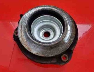 SKODA Superb 2 generation (2008-2015) Priekšējā kreisā amortizatora kronšteins 1K0412331C 25536456