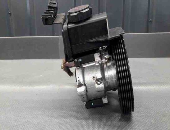 PEUGEOT 206 1 generation (1998-2009) Power Steering Pump 26062661 27203208