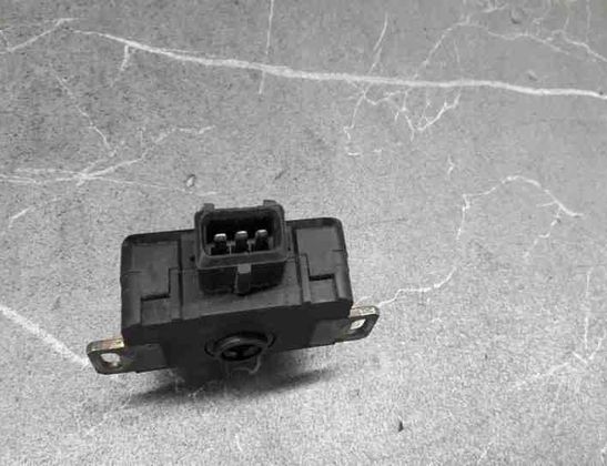 BMW 3 Series E30 (1982-1994) Vārsta stāvokļa sensors 27210752