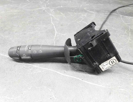 RENAULT Twingo 2 generation (2007-2014) Управление стеклоочистителями 8200515824 30173760