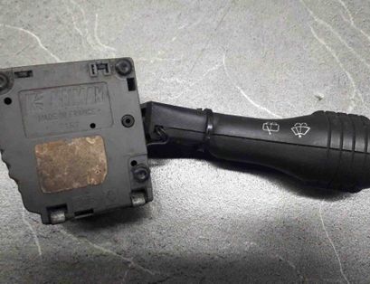 RENAULT Twingo 2 generation (2007-2014) Управление стеклоочистителями 61570018 30181370