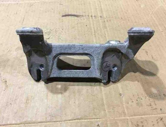 BMW M4 F82/F83 (2013-2020) Pārnesumkārbas kronšteins 2284129 20219202