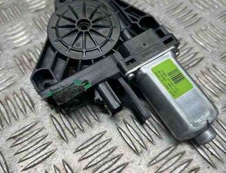 JEEP Grand Cherokee 4 generation (WK) (2004-2024) Маторчик стеклоподъемника задней правой двери WR12745,931403102 30522982