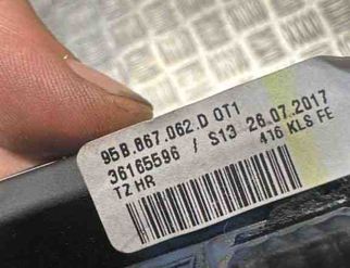 PORSCHE Macan 1 generation (2013-2023) Aizmugurējo labo durvju moldings P416T,95B867062D 30678991