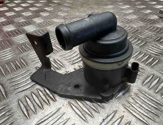 AUDI Q5 8R (2008-2017) Моторчик  циркуляции охлаждения 03L965561A 31363237