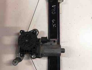 VOLVO V70 2 generation (2000-2008) Aizmugurējo labo durvju logu pacēlājs 5162 27017872