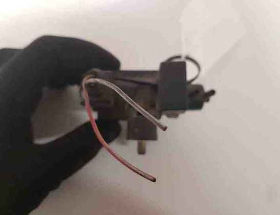 BMW 5 Series E39 (1995-2004) Solenoid Valve 72279600,2247906 27025473