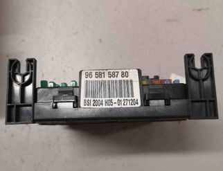 CITROËN C4 1 generation (2004-2011) Блок предохранителей 216761594 28621559