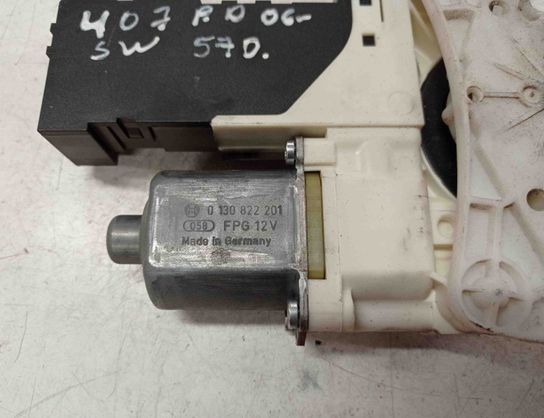 PEUGEOT 407 1 generation (2004-2010) Стеклоподъемник передней правой двери 0130822201 28640985