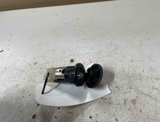 PEUGEOT 307 1 generation (2001-2008) 12 V Socket 28695953