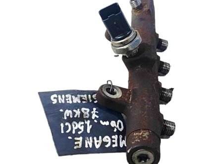 NISSAN Qashqai 1 generation (2007-2014) Fuel Rail 8200815617 28782449