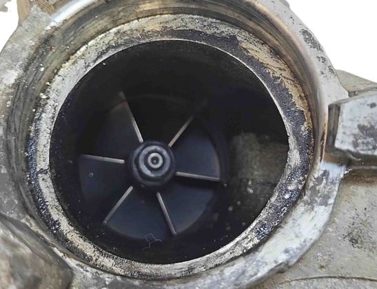 VOLKSWAGEN Passat B7 (2010-2015) Turbīna 04L253010T 28803929