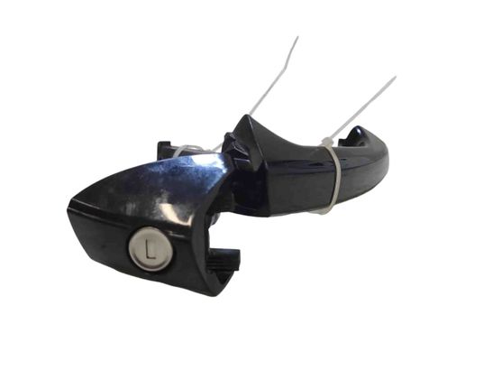 MERCEDES-BENZ A-Class W176 (2012-2018) Наружная ручка боковых левых дверей A2047600270 28805793