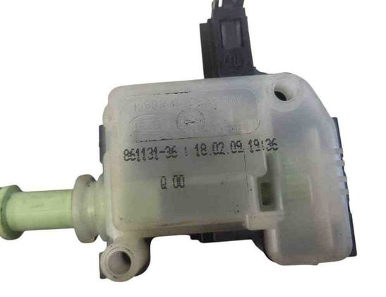 VOLVO XC60 1 generation (2008-2017) Замок крышки топливного бака 86113136 31406160