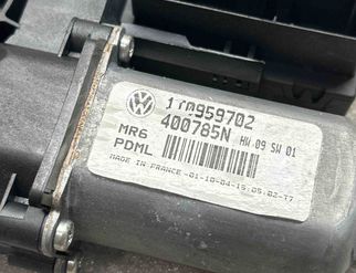 VOLKSWAGEN Touran 1 generation (2003-2015) Front Right Door Window Control Motor 1T0959702 20805707