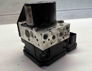VOLVO V40 2 generation (2012-2020) ABS Pump P31400643 31777673