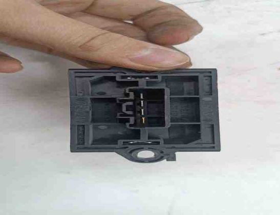 AUDI A4 B5/8D (1994-2001) Salona mazā ventilatora relejs 78421 27166948