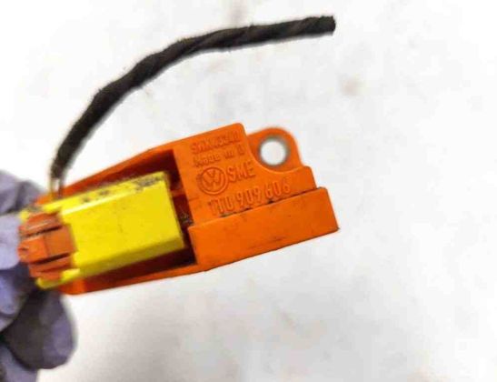 VOLKSWAGEN Touran 1 generation (2003-2015) Rear Left Crash  Sensor 1T0909606 31485606