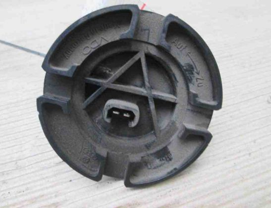 AUDI 80 B3 (1986-1992) Топливный насос 27670680