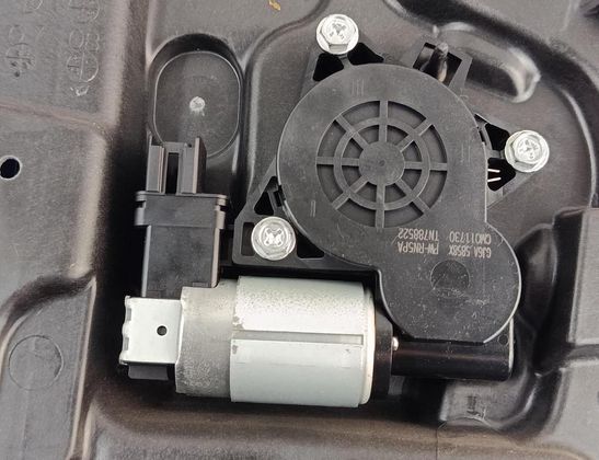 MAZDA Flair Wagon BA (1994-2000) Aizmugurējo kreiso durvju logu pacēlājs BP4K7397XG 32412556