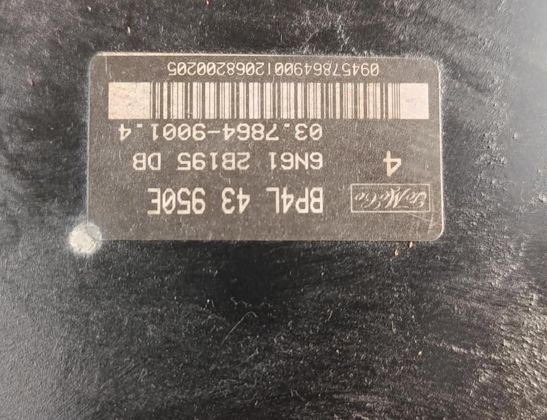 MAZDA Flair Wagon BA (1994-2000) Bremžu šķidruma tvertne 6N61-2B195-DB 32412557