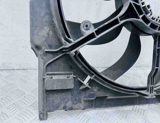 BMW X5 F15 (2013-2018) Dzinēja dzesēšanas ventilators/difuzors 56057110,PA66GF30 32737032