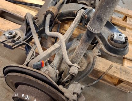 MERCEDES-BENZ E-Class W212/S212/C207/A207 (2009-2016) Aizmugurējais tilts A2073509702,A2073500914,A2043501810 33022680