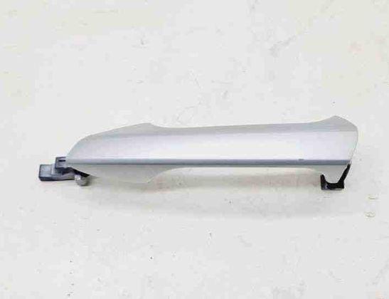 MERCEDES-BENZ B-Class W246 (2011-2020) Logu atvēršanas rokturis A2047600170 21317149