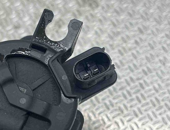 VOLVO S60 3 generation (2018-2023) задний правый суппорт 31337516 32690481