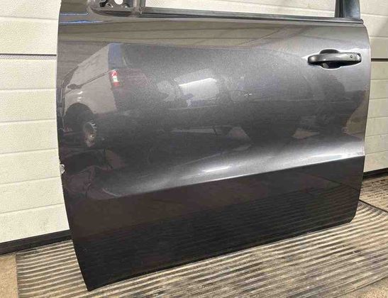 DODGE Durango 3 generation (2010-2024) Дверь передняя левая 32693636