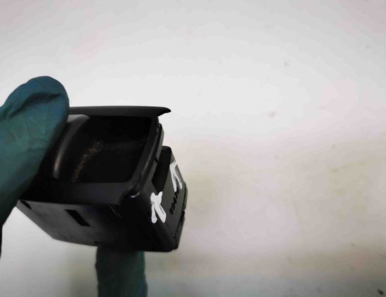 MERCEDES-BENZ R-Class W251 (2005-2017) Кнопка стеклоподъемника задней левой двери a2518200510 13701644