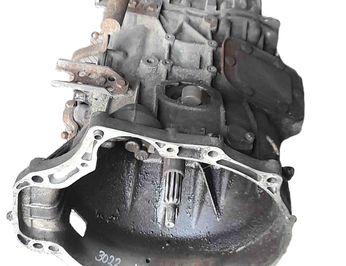 IVECO Daily 3 generation (1999-2006) Gearbox 2832.6,6S300,ZF6S300,323301028,323301059,1323401028,500342963,8870504,8192979 32580327