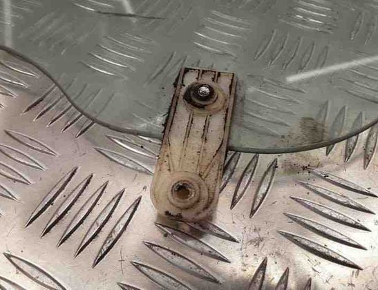 KIA Carnival 3 generation (2014-2021) Стекло передней левой двери 43R000383,DOT74AS2M42,E000008 20725708