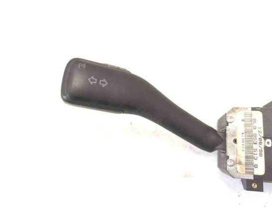VOLKSWAGEN Bora 1 generation (1998-2005) Подрулевой переключатель 8L0953513G 30418339