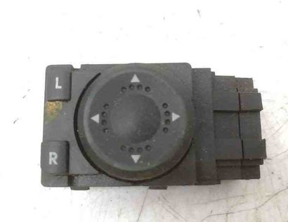 VOLKSWAGEN Passat B5 (1996-2005) Spoguļa regulēšanas slēdzis 30492564