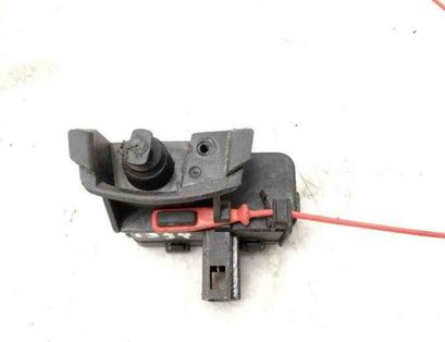 AUDI A4 B7/8E (2004-2008) Fuel Tank Cover Lock 8K0862153C 32413575