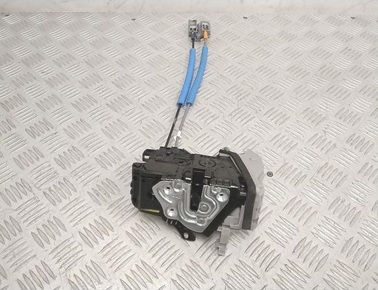 HYUNDAI Kona 1 generation (2017-2024) Priekšējo labo durvju slēdzene 81320J9010 33037908