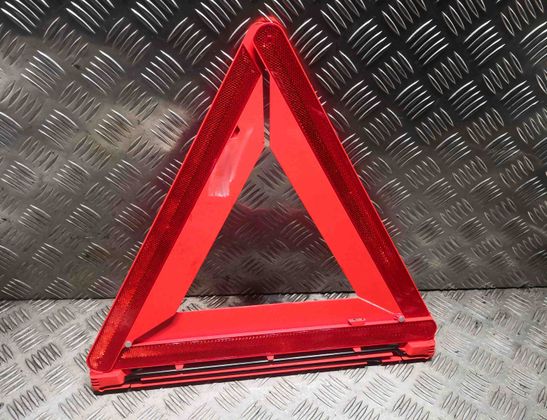 MERCEDES-BENZ E-Class W212/S212/C207/A207 (2009-2016) Warning Triangle 2048900197,A2048900197 28262270