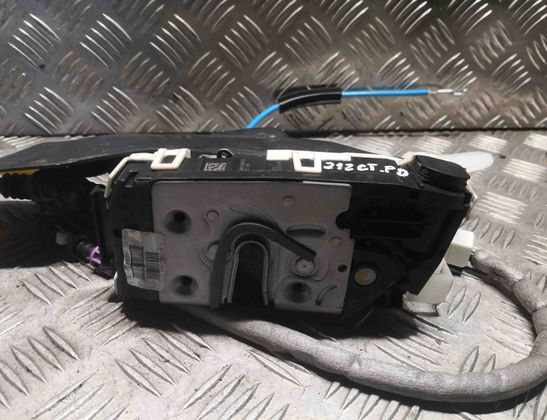 MERCEDES-BENZ E-Class W212/S212/C207/A207 (2009-2016) Front Right Door Lock 0997200635,A0997200635 28302498