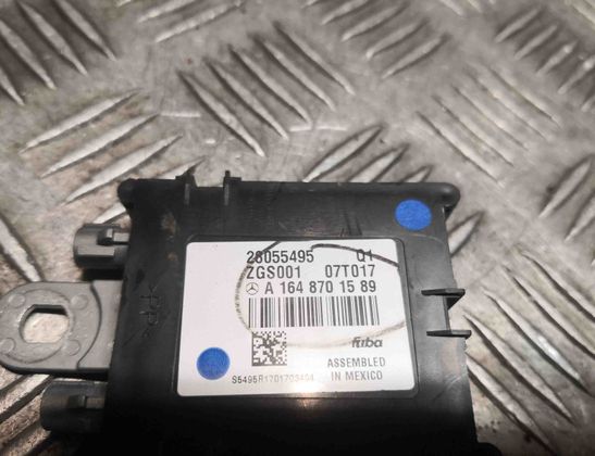 MERCEDES-BENZ M-Class W164 (2005-2011) Antenas pastiprinātājs 1648701589,A1648701589 28601524