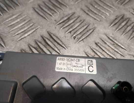 JAGUAR XJ 4 generation (X351)  (2015-2020) Антенный модуль aw9318c847cb 31228872