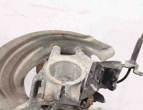 BMW 4 Series F32/F33/F36 (2013-2020) Front Right Wheel Hub 6799098 30968960