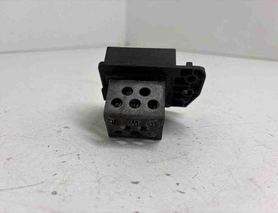 PEUGEOT 308 T9 (2013-2021) Blower fan relay 9673999980 30551428