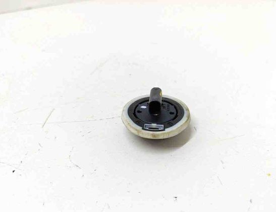 PEUGEOT 208 Peugeot 208 (2012-2015) Aizmugurējais kreisais trieciena sensors 9843912180 30564072