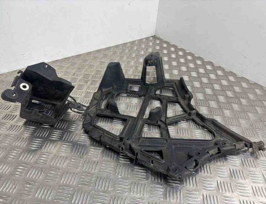 RENAULT Laguna 3 generation (2007-2015) Aizmugurējā labā bampera stiprinājums 850440002R 30573564