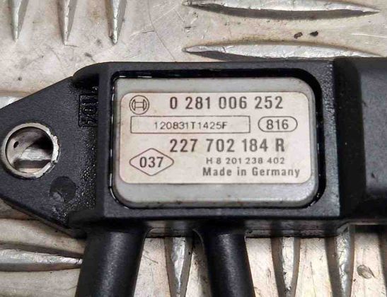 RENAULT Scenic 3 generation (2009-2015) DPF Pressure Sensor 227702184R 31051082